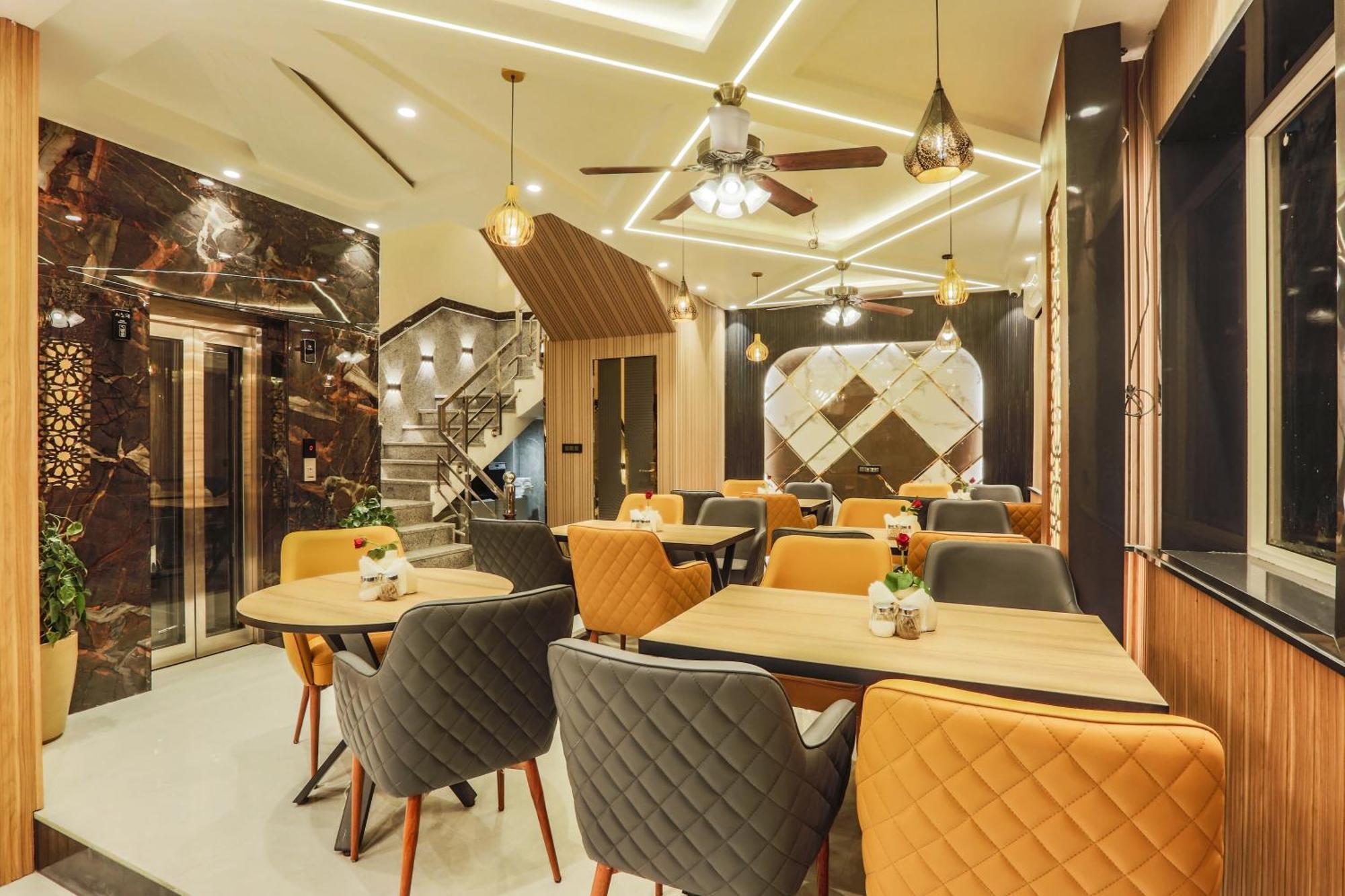 Hotel Aroma Plaza Delhi Airport New Delhi