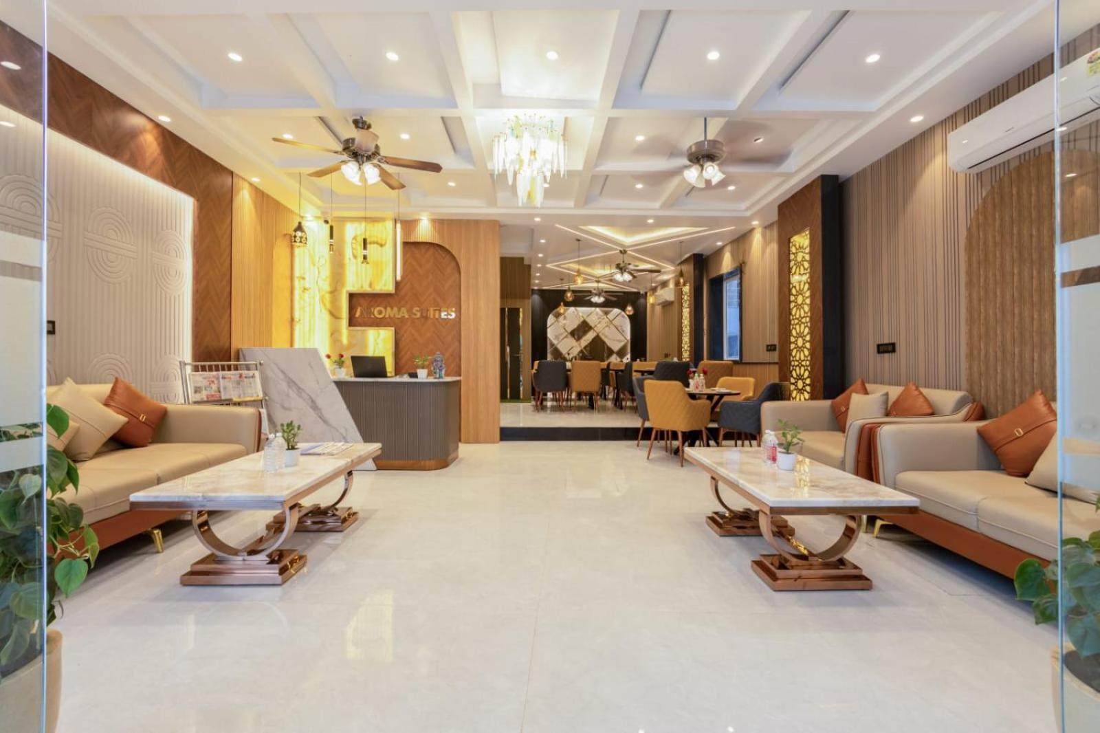 Aroma Plaza Delhi Airport Hotel