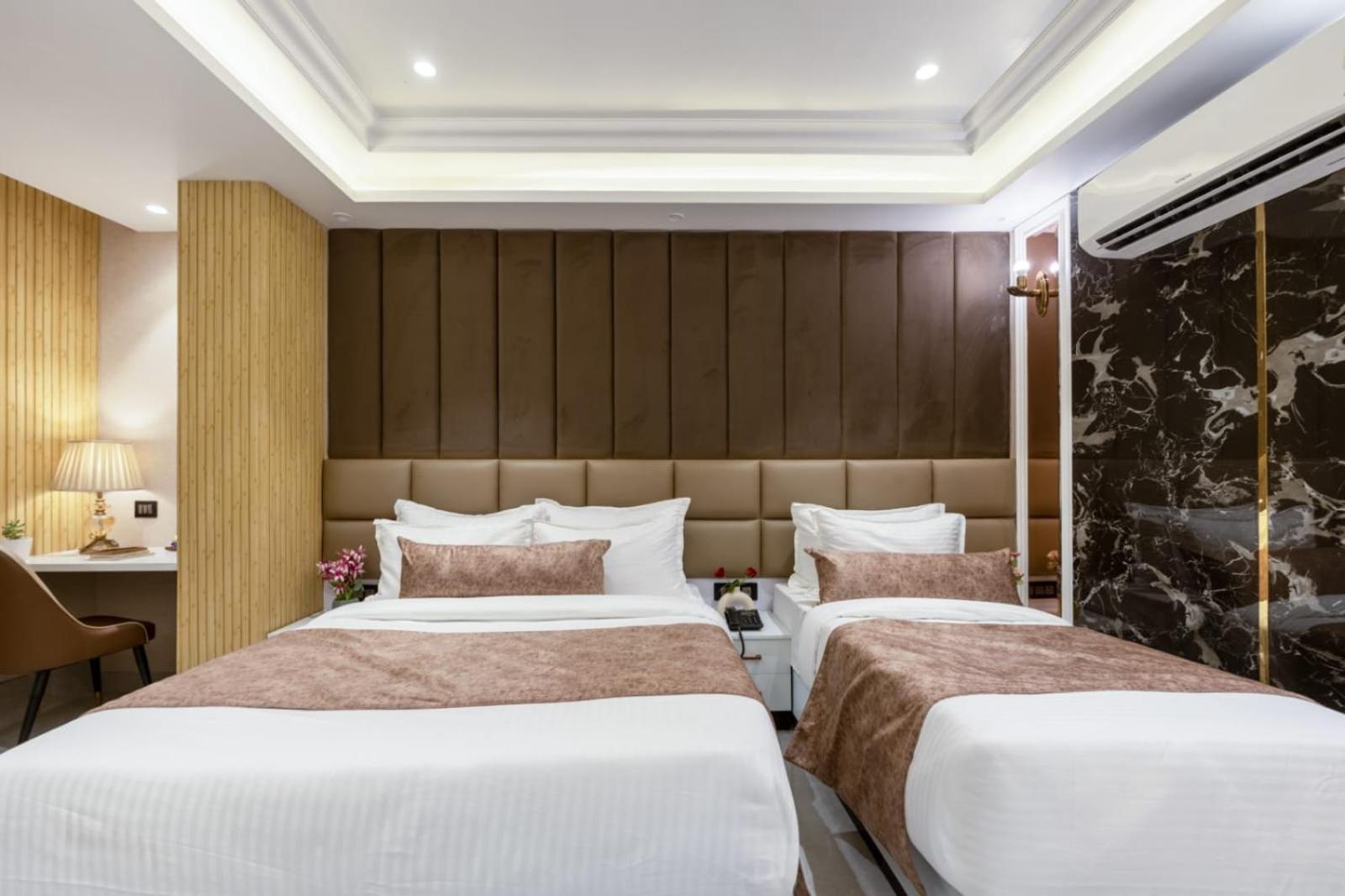 Aroma Plaza Delhi Airport 4*